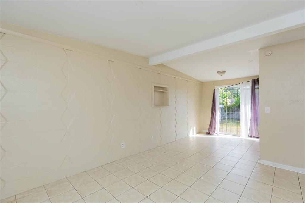 En Venta: $198,000 (3 camas, 1 baños, 888 Pies cuadrados)