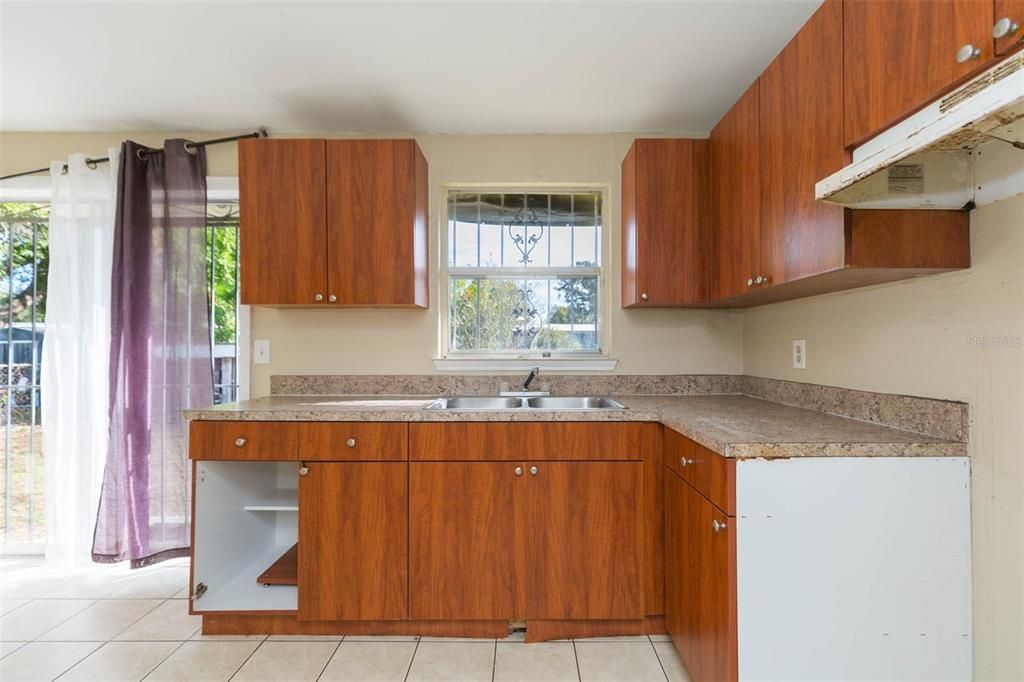 En Venta: $198,000 (3 camas, 1 baños, 888 Pies cuadrados)