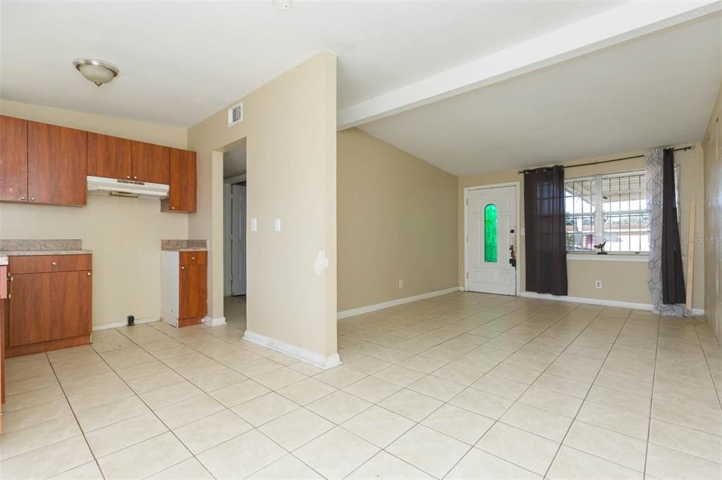 En Venta: $198,000 (3 camas, 1 baños, 888 Pies cuadrados)