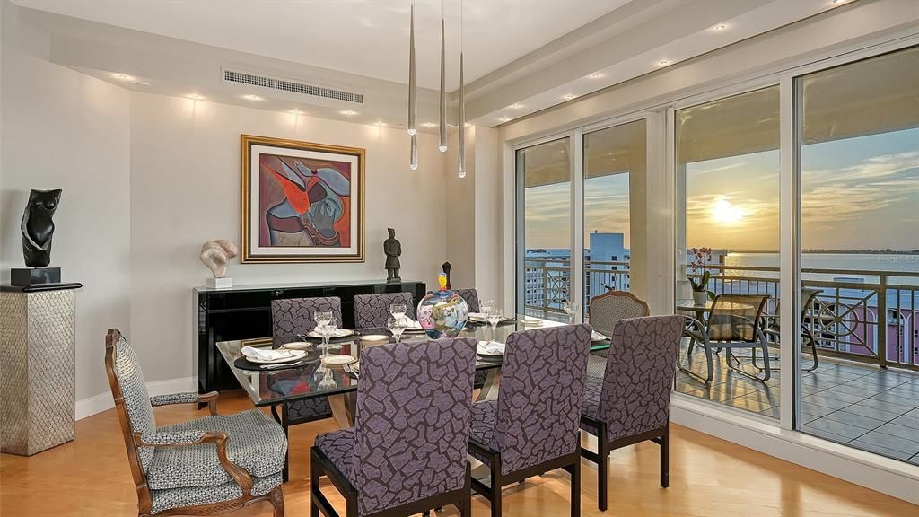 На продажу: $3,750,000 (4 спален, 4 ванн, 3659 Квадратных фут)