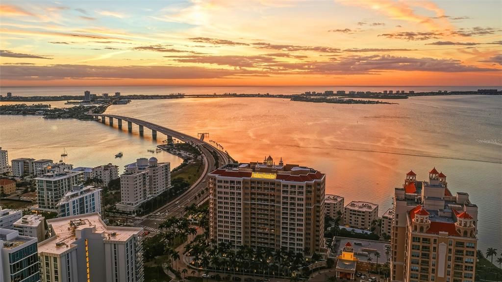 На продажу: $3,750,000 (4 спален, 4 ванн, 3659 Квадратных фут)