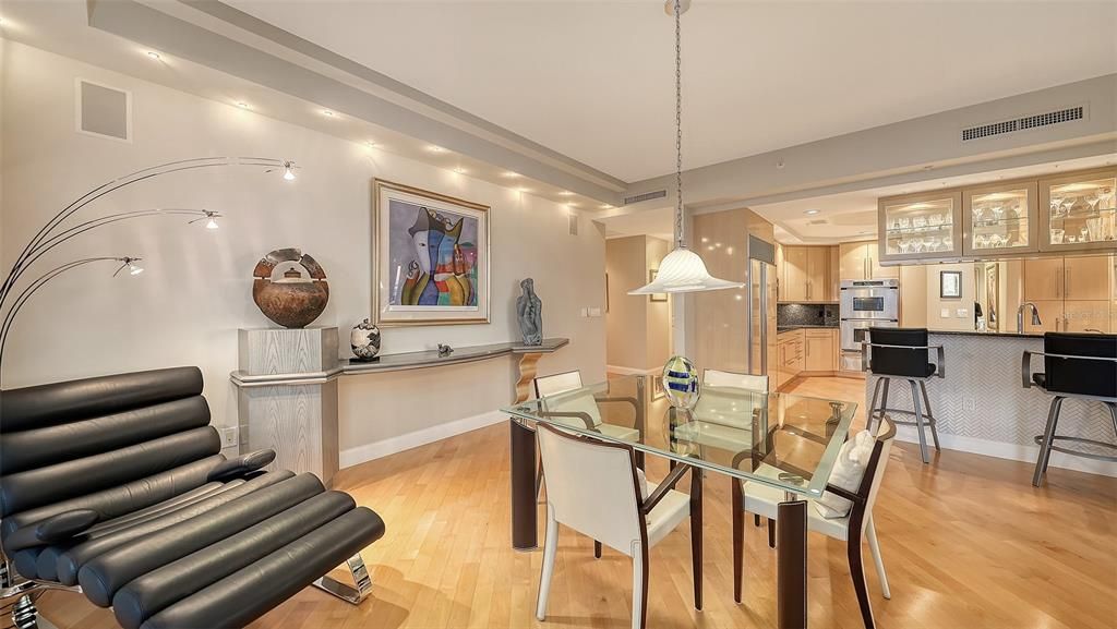 На продажу: $3,750,000 (4 спален, 4 ванн, 3659 Квадратных фут)