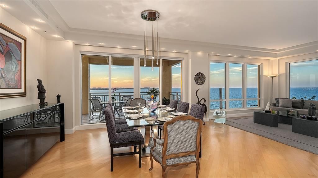 На продажу: $3,750,000 (4 спален, 4 ванн, 3659 Квадратных фут)