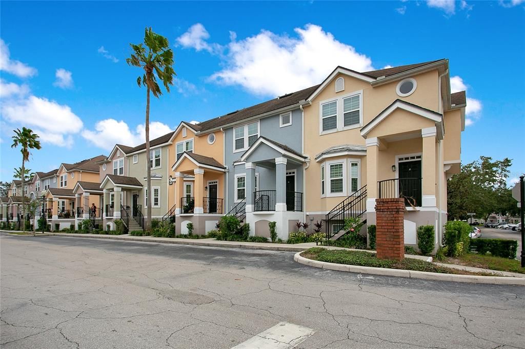 出租: $1,895 (2 贝兹, 2 浴室, 1548 平方英尺)