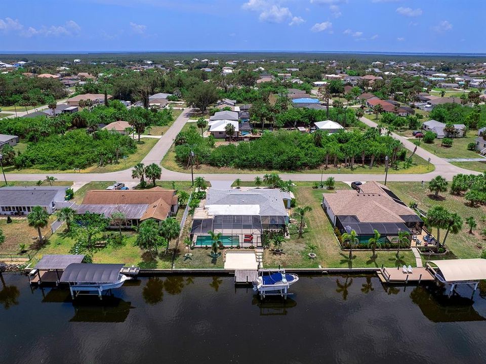 待售: $429,000 (2 贝兹, 2 浴室, 1645 平方英尺)