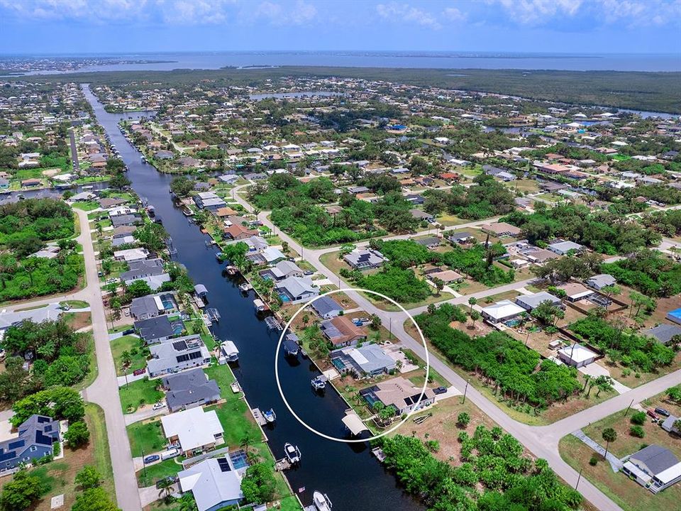 待售: $429,000 (2 贝兹, 2 浴室, 1645 平方英尺)