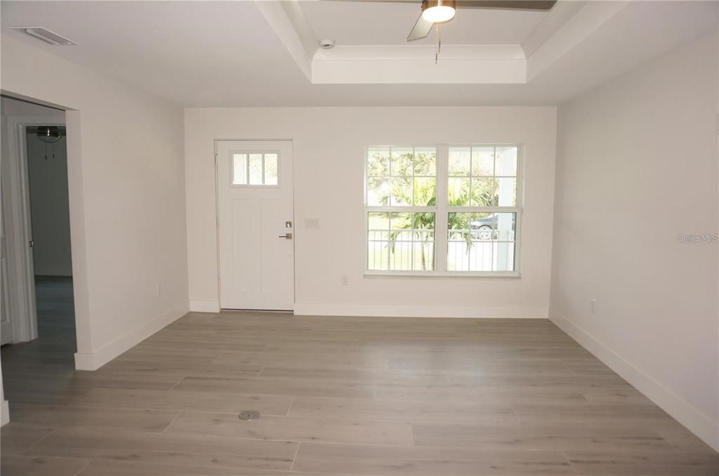 出租: $2,150 (3 贝兹, 2 浴室, 1357 平方英尺)