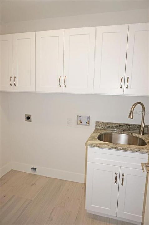 出租: $2,150 (3 贝兹, 2 浴室, 1357 平方英尺)