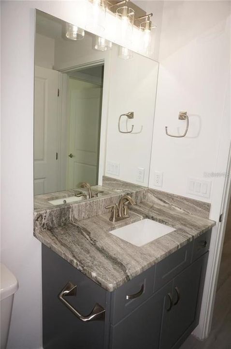 出租: $2,150 (3 贝兹, 2 浴室, 1357 平方英尺)