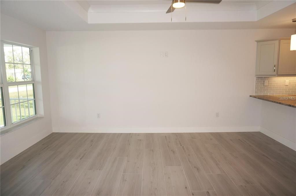 出租: $2,150 (3 贝兹, 2 浴室, 1357 平方英尺)