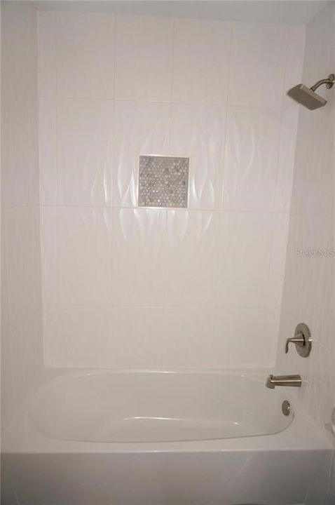 出租: $2,150 (3 贝兹, 2 浴室, 1357 平方英尺)