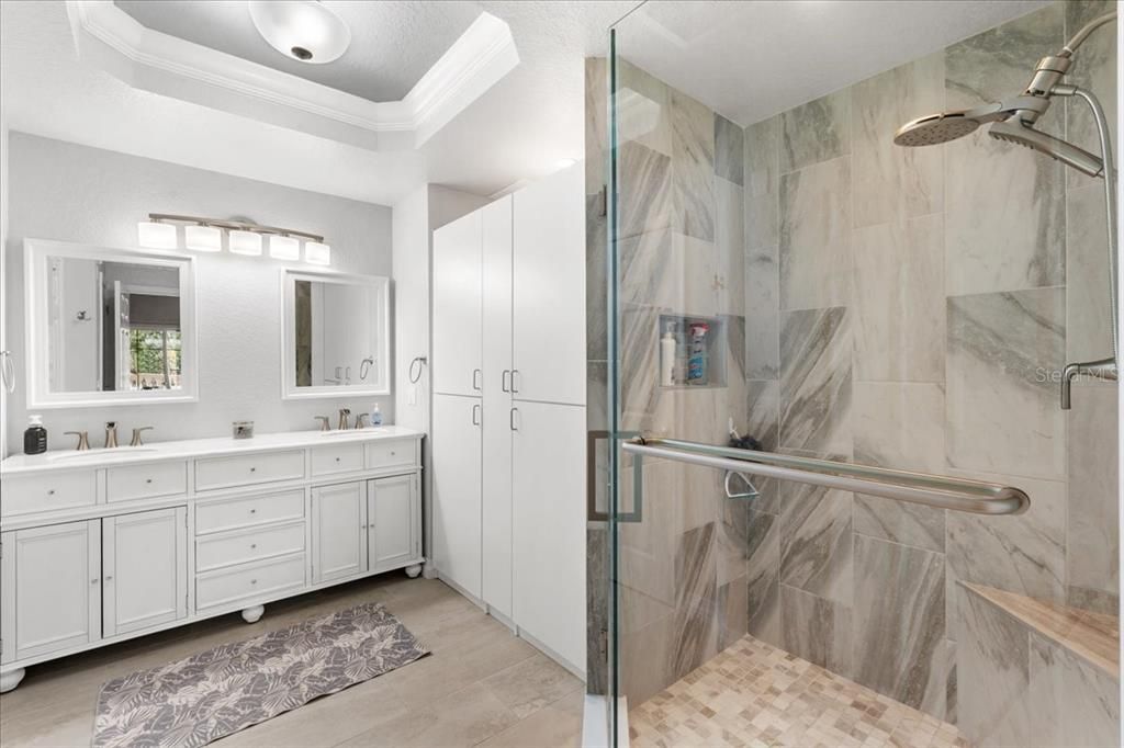 For Sale: $359,999 (3 beds, 3 baths, 1630 Square Feet)