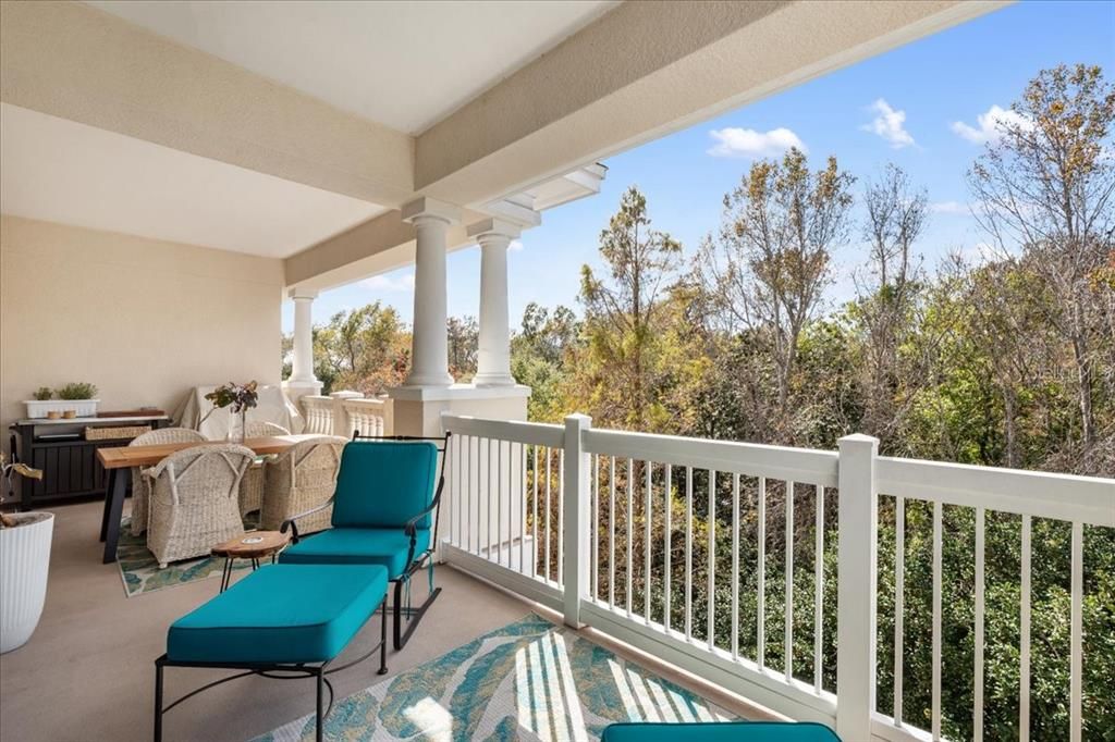 For Sale: $359,999 (3 beds, 3 baths, 1630 Square Feet)