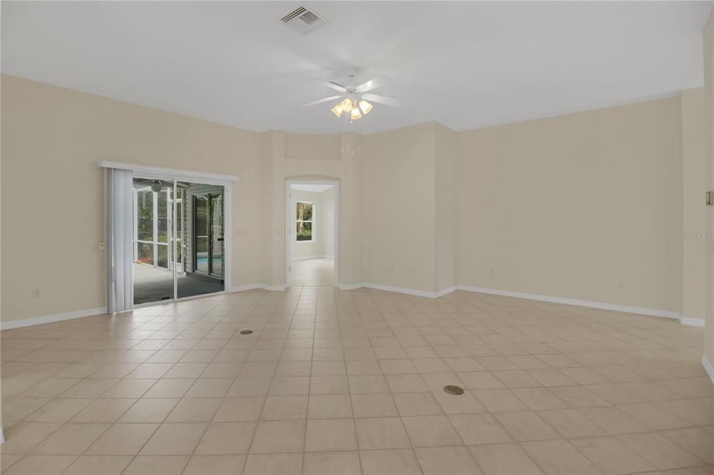 На продажу: $447,900 (3 спален, 2 ванн, 1902 Квадратных фут)