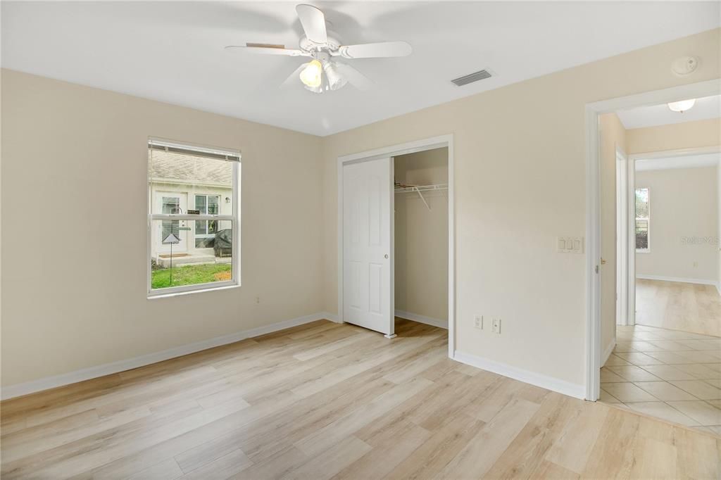 На продажу: $447,900 (3 спален, 2 ванн, 1902 Квадратных фут)