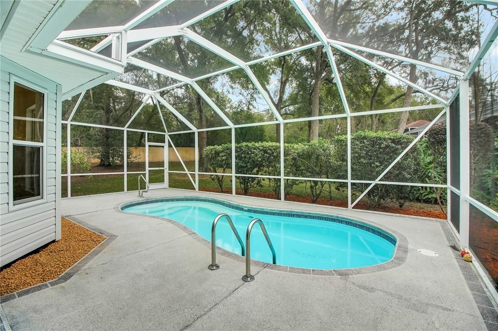 На продажу: $447,900 (3 спален, 2 ванн, 1902 Квадратных фут)