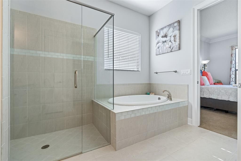 待售: $695,000 (3 贝兹, 2 浴室, 1987 平方英尺)