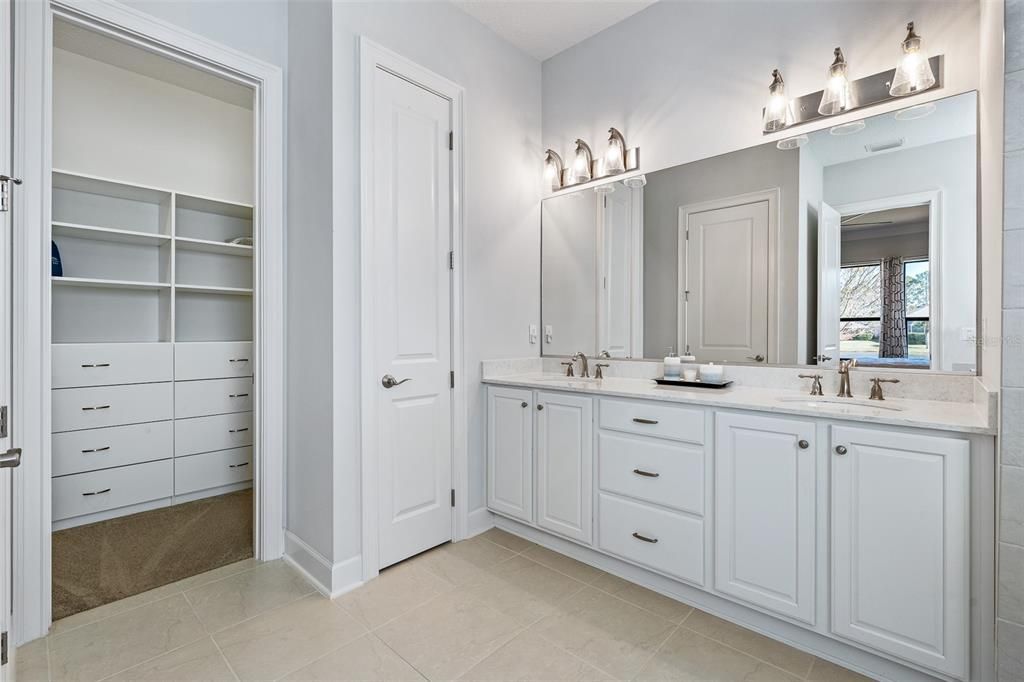 待售: $695,000 (3 贝兹, 2 浴室, 1987 平方英尺)