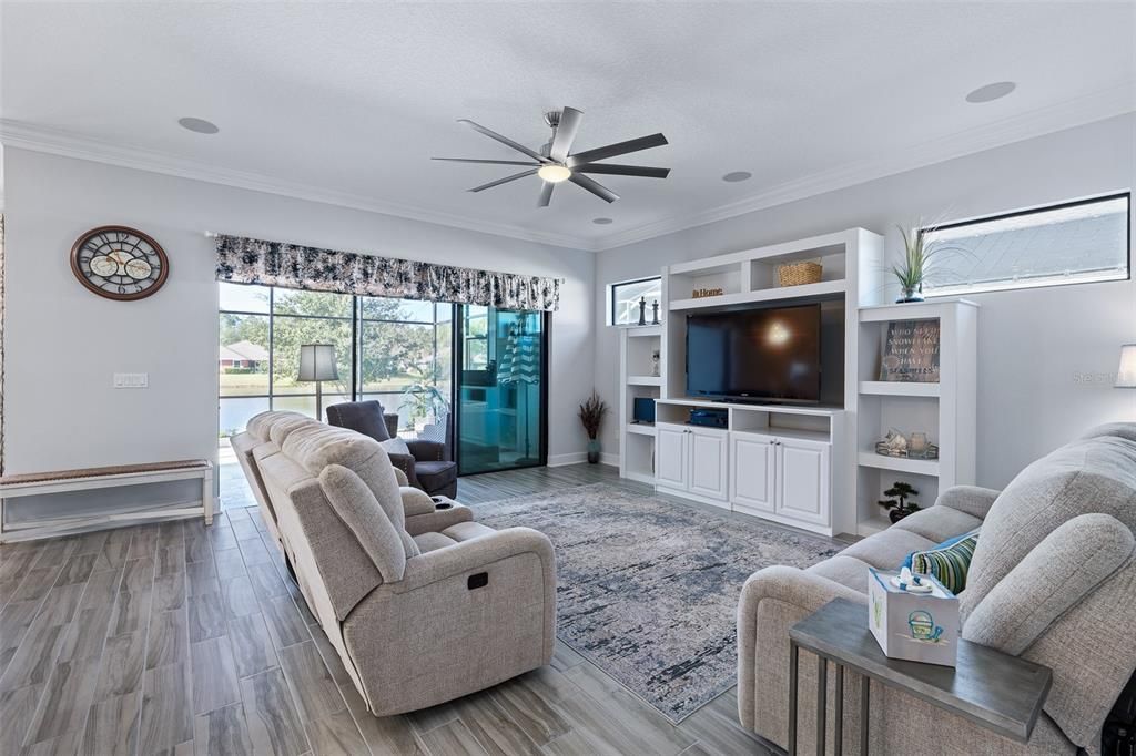 待售: $695,000 (3 贝兹, 2 浴室, 1987 平方英尺)