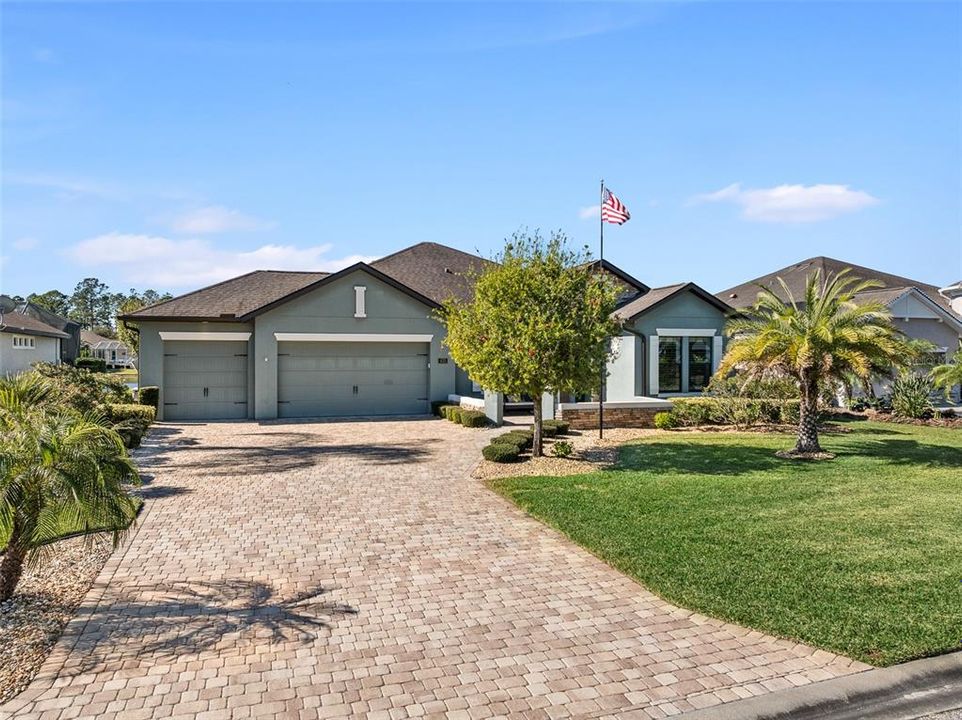 待售: $695,000 (3 贝兹, 2 浴室, 1987 平方英尺)