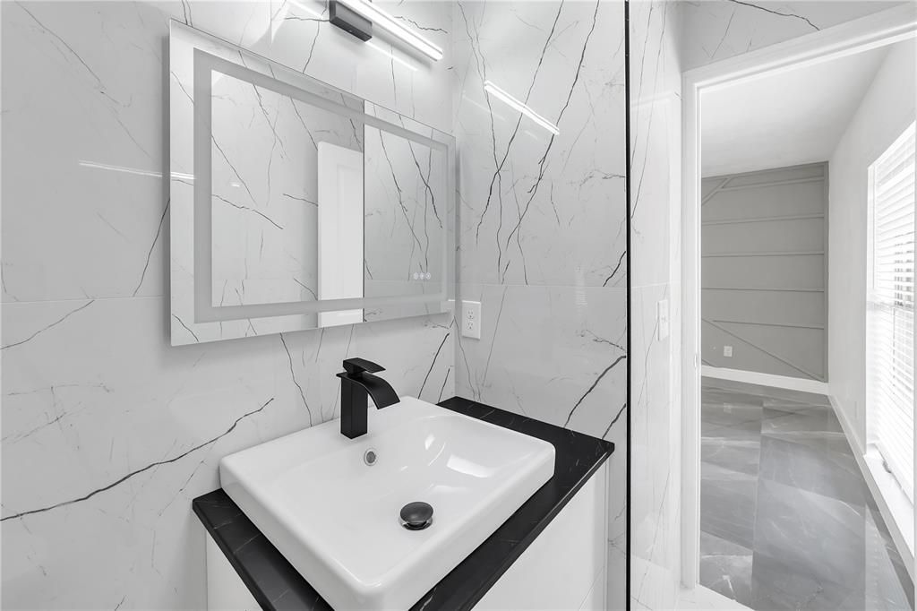 En Venta: $525,000 (3 camas, 2 baños, 1870 Pies cuadrados)