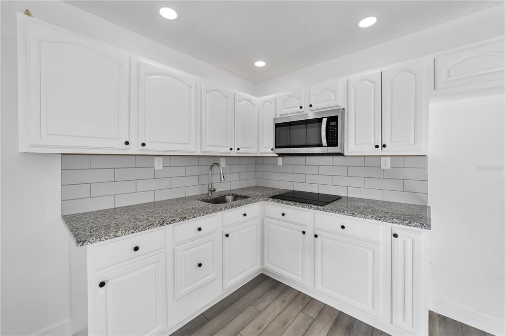 En Venta: $525,000 (3 camas, 2 baños, 1870 Pies cuadrados)