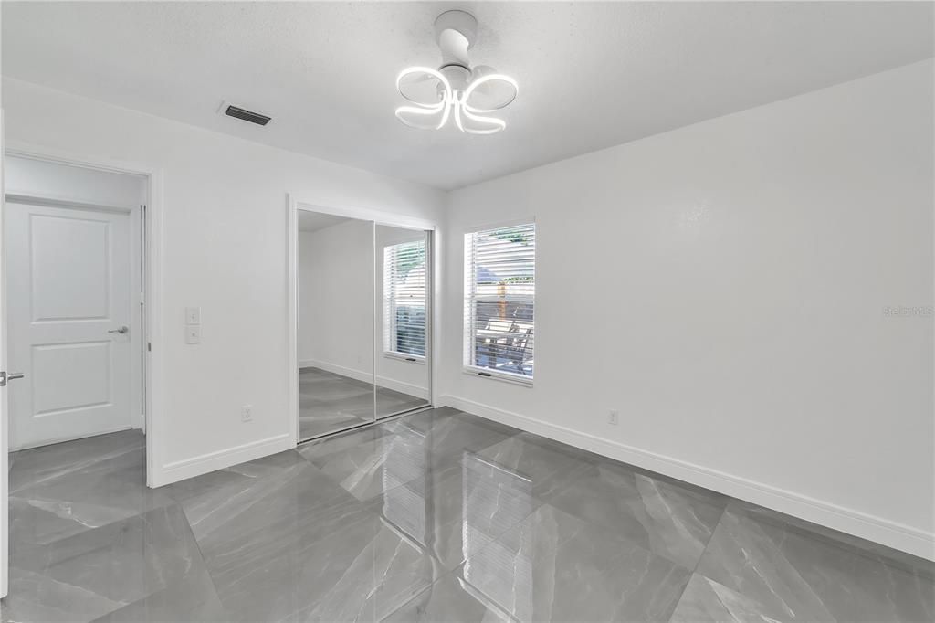 En Venta: $525,000 (3 camas, 2 baños, 1870 Pies cuadrados)