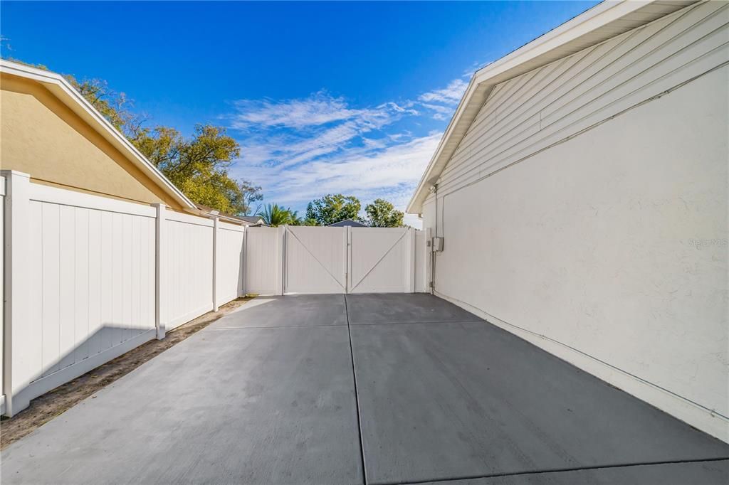 En Venta: $525,000 (3 camas, 2 baños, 1870 Pies cuadrados)