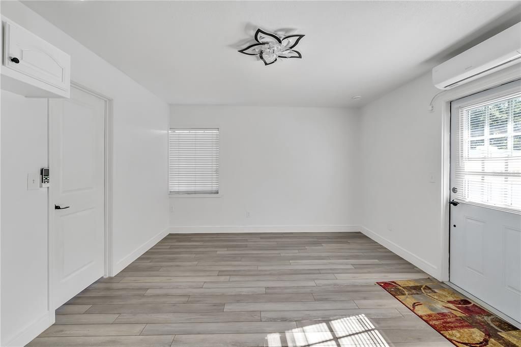 En Venta: $525,000 (3 camas, 2 baños, 1870 Pies cuadrados)