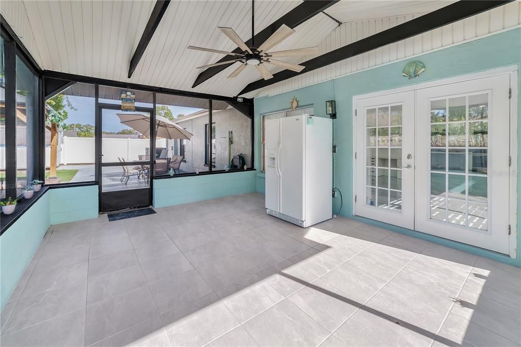 En Venta: $525,000 (3 camas, 2 baños, 1870 Pies cuadrados)