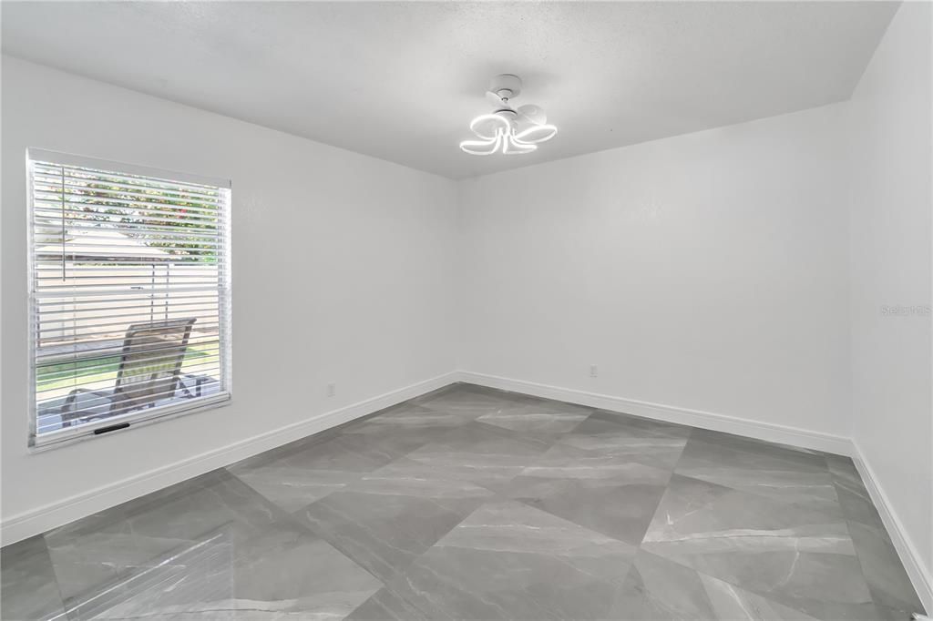 En Venta: $525,000 (3 camas, 2 baños, 1870 Pies cuadrados)