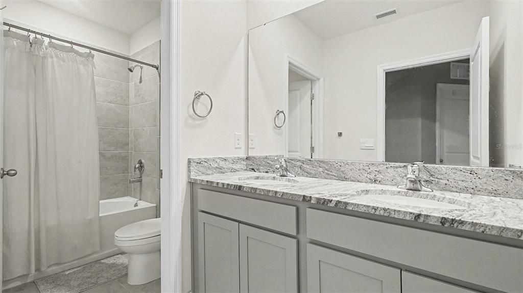 For Sale: $455,000 (5 beds, 3 baths, 3609 Square Feet)