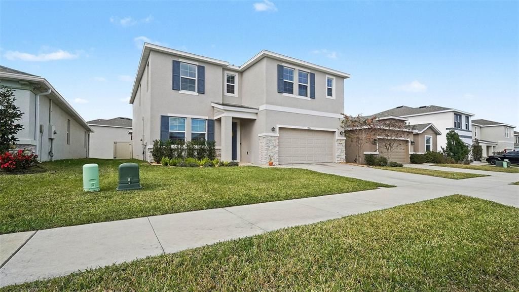 For Sale: $455,000 (5 beds, 3 baths, 3609 Square Feet)