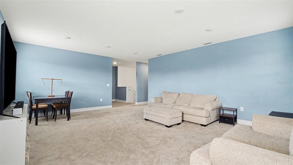 For Sale: $455,000 (5 beds, 3 baths, 3609 Square Feet)