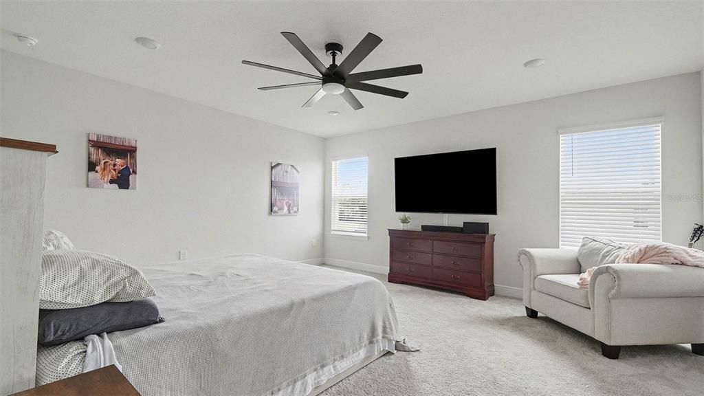 For Sale: $455,000 (5 beds, 3 baths, 3609 Square Feet)