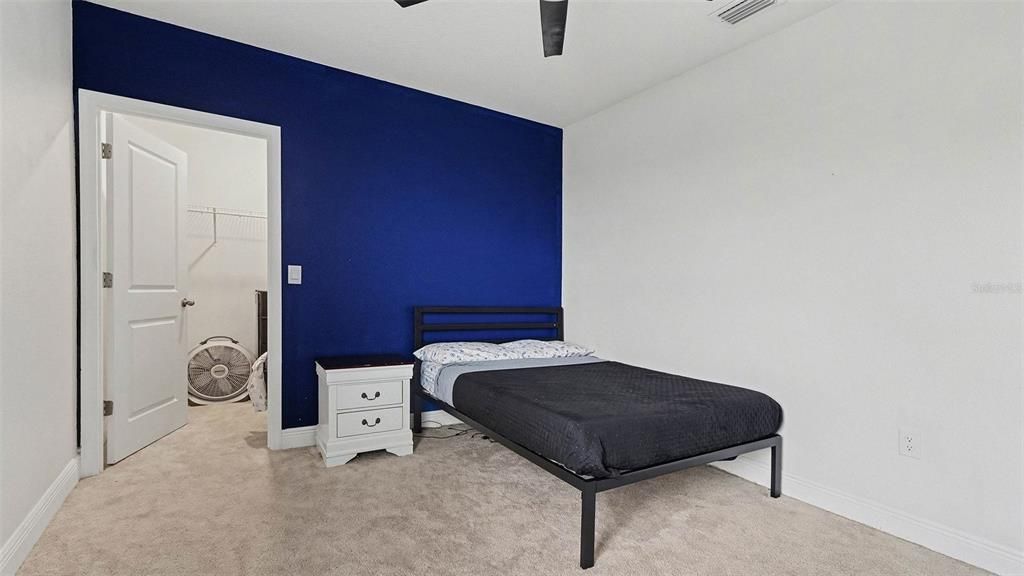 For Sale: $455,000 (5 beds, 3 baths, 3609 Square Feet)