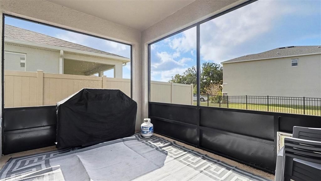 For Sale: $455,000 (5 beds, 3 baths, 3609 Square Feet)