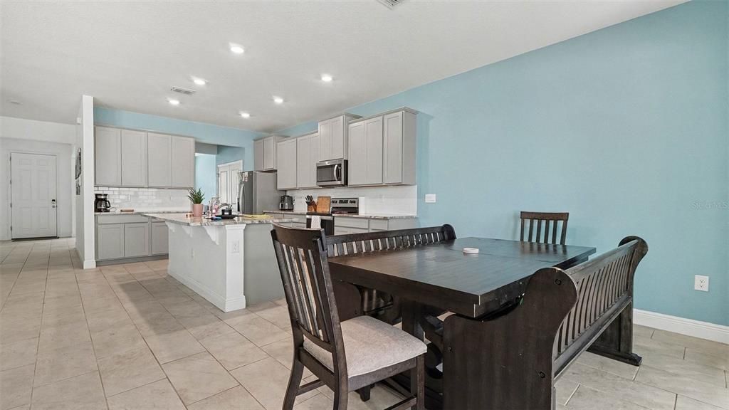 For Sale: $455,000 (5 beds, 3 baths, 3609 Square Feet)