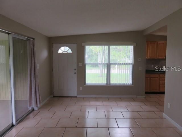 В аренду: $1,995 (2 спален, 1 ванн, 952 Квадратных фут)