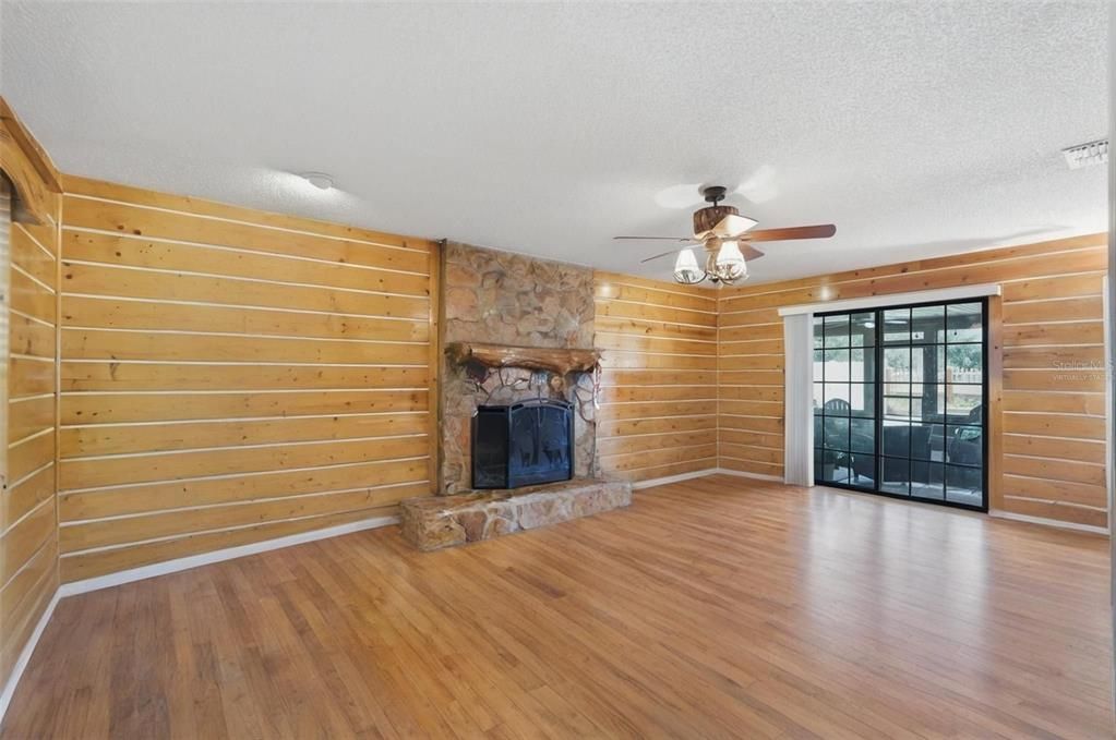 For Sale: $675,000 (3 beds, 2 baths, 2010 Square Feet)