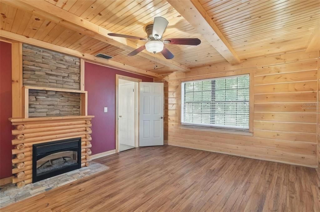 For Sale: $675,000 (3 beds, 2 baths, 2010 Square Feet)