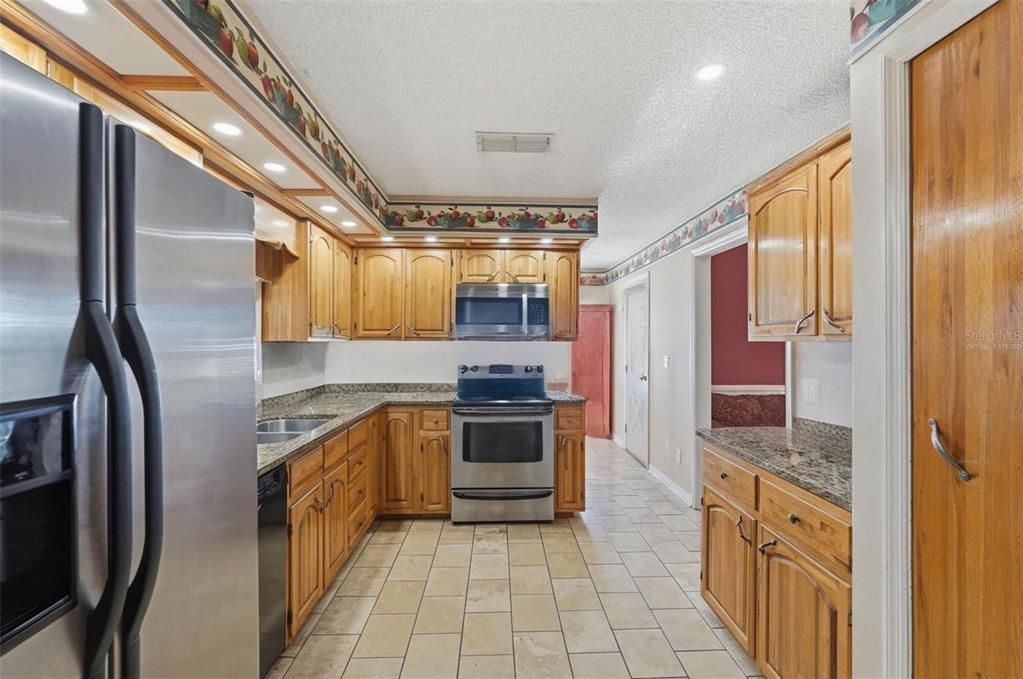 For Sale: $675,000 (3 beds, 2 baths, 2010 Square Feet)