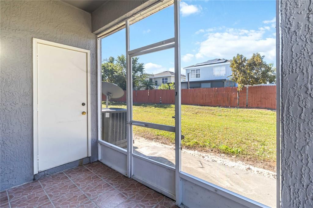 На продажу: $285,000 (3 спален, 2 ванн, 1203 Квадратных фут)