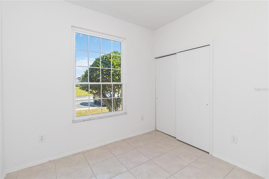 На продажу: $285,000 (3 спален, 2 ванн, 1203 Квадратных фут)