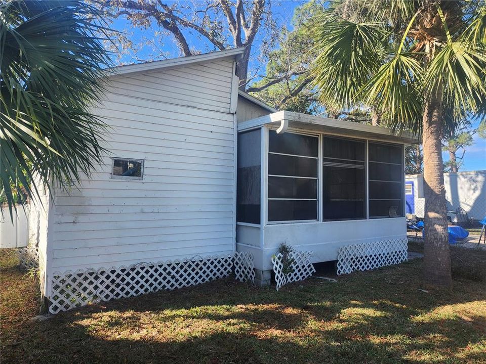 待售: $55,000 (2 贝兹, 1 浴室, 656 平方英尺)