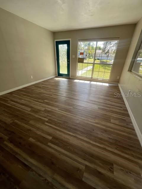 出租: $1,650 (3 贝兹, 1 浴室, 1108 平方英尺)