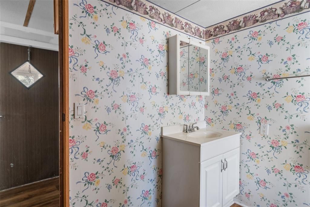 En Venta: $143,000 (2 camas, 1 baños, 784 Pies cuadrados)