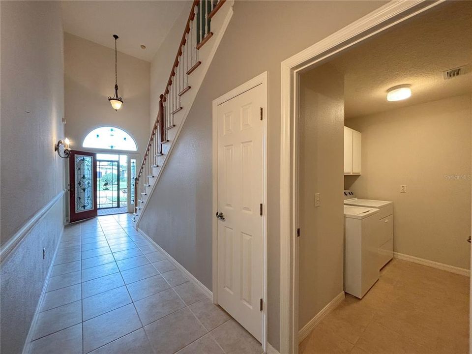 En Venta: $465,000 (3 camas, 3 baños, 2639 Pies cuadrados)