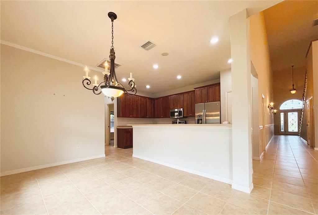 En Venta: $465,000 (3 camas, 3 baños, 2639 Pies cuadrados)