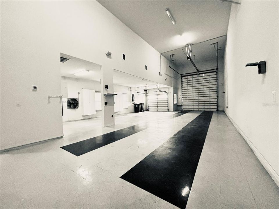 En Venta: $465,000 (3 camas, 3 baños, 2639 Pies cuadrados)